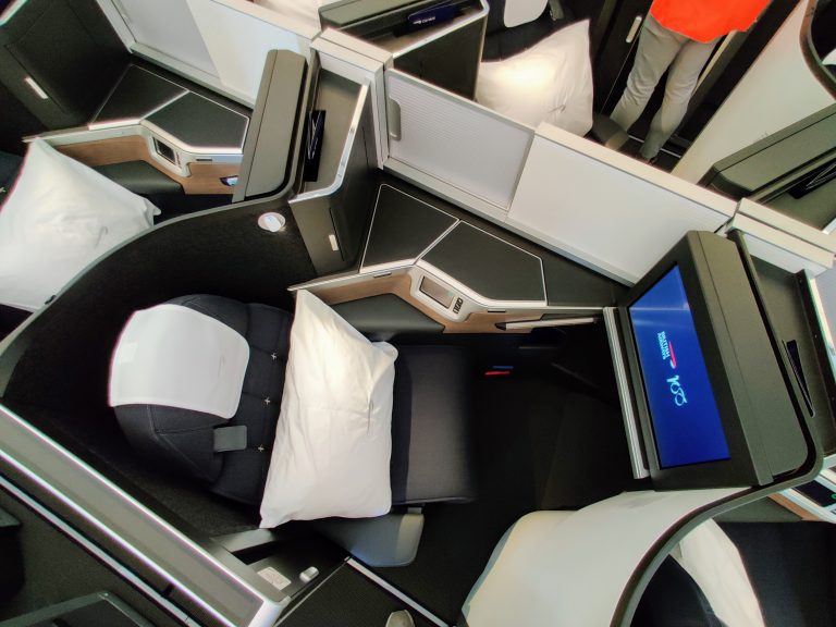 It's finally here - a first look at British Airways A350 with new Club ...