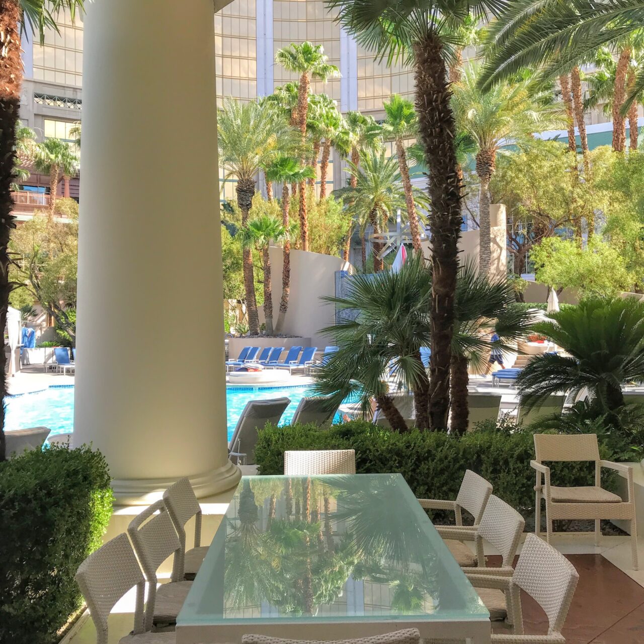 Four Seasons hotel Las Vegas review - Turning left for less