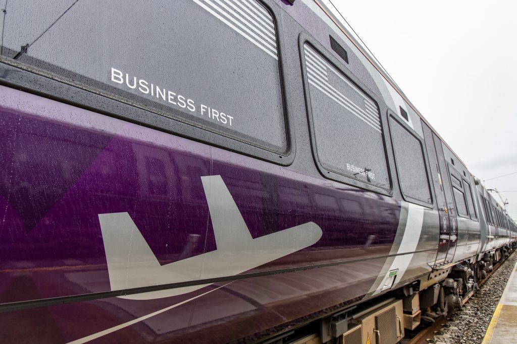 NEWS: Heathrow Express unveils new trains and what's planned for the future  and BA single use plastic - Turning left for less