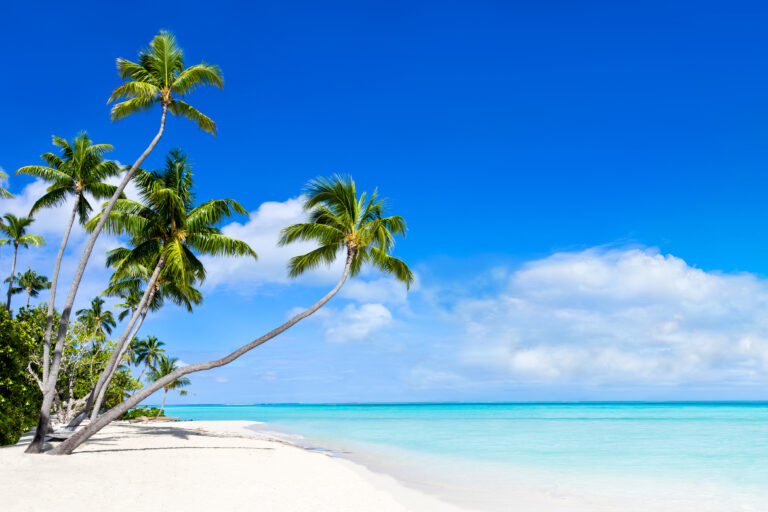 BUCKET LIST DESTINATIONS: The Cook Islands - Turning left for less