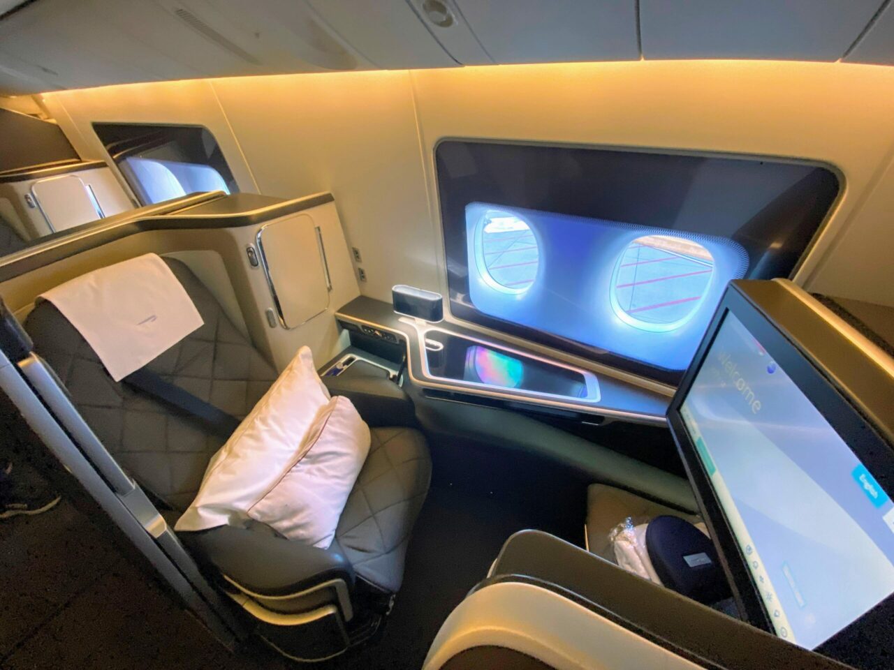 British Airways new first class suite Los Angeles to London review part ...