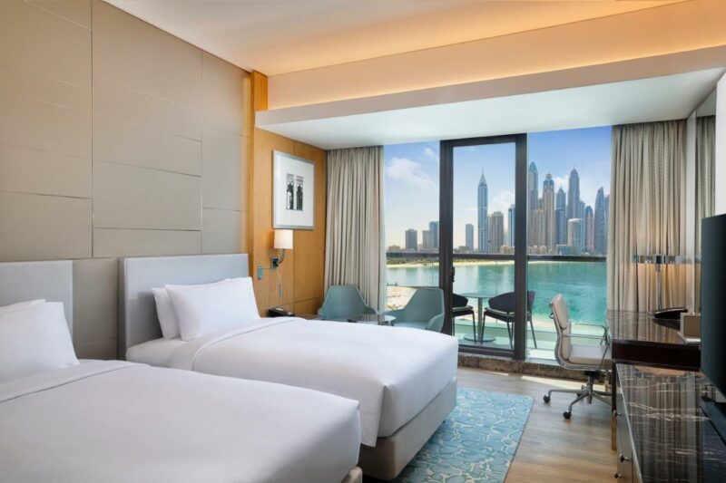 The new Hilton Dubai Palm Jumeirah hotel review - Turning left for less