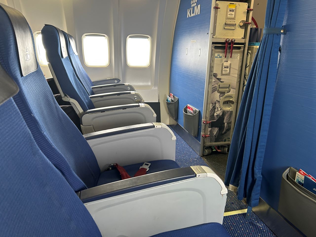 REVIEW: Great value KLM business class to Dubai Reviews - Turning left ...