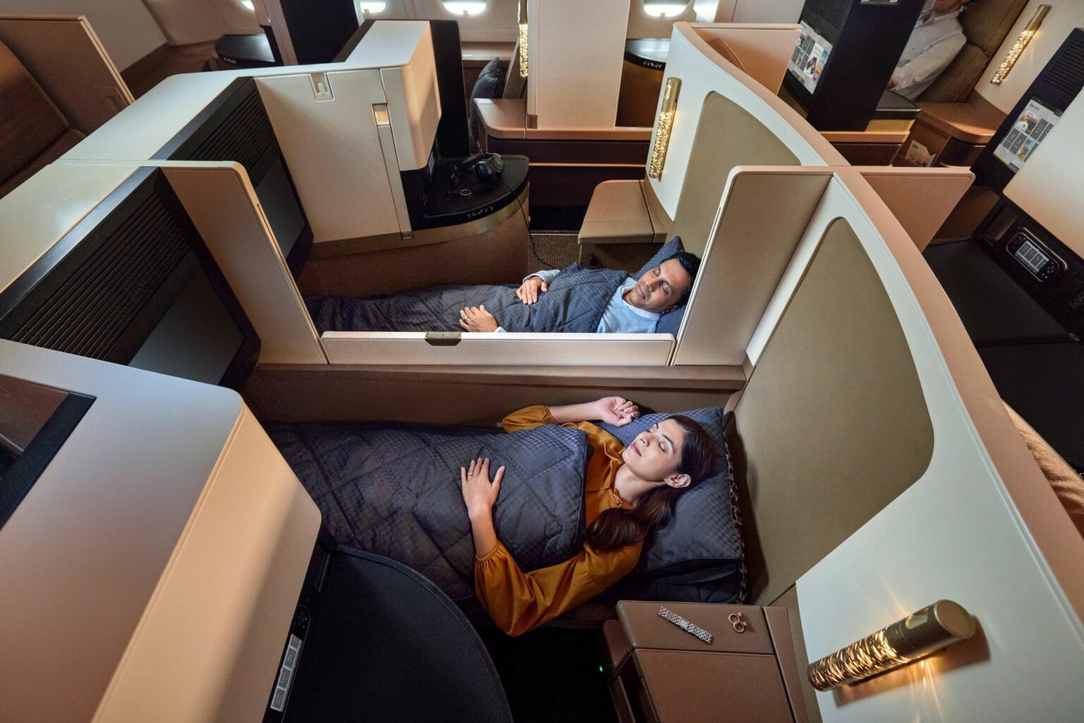 BLACK FRIDAY Etihad sale from £1554 business class Turning left for less